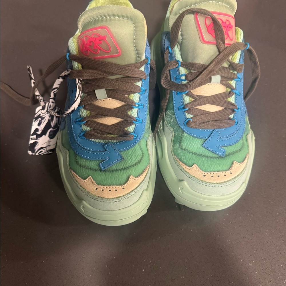Limited Edition Virgil Abloh Off White Odsy-1000 Sneakers with Laces